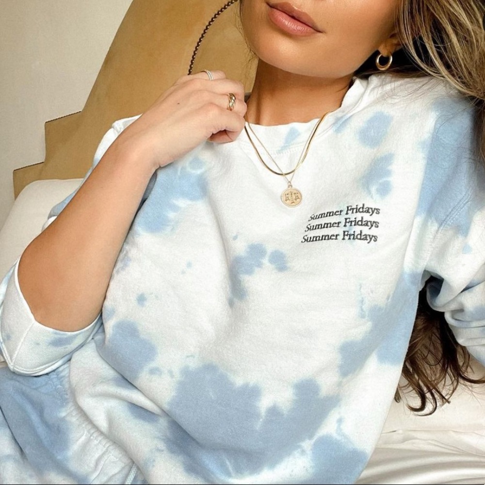 SUMMER FRIDAYS CLOUD SWEATSHIRT